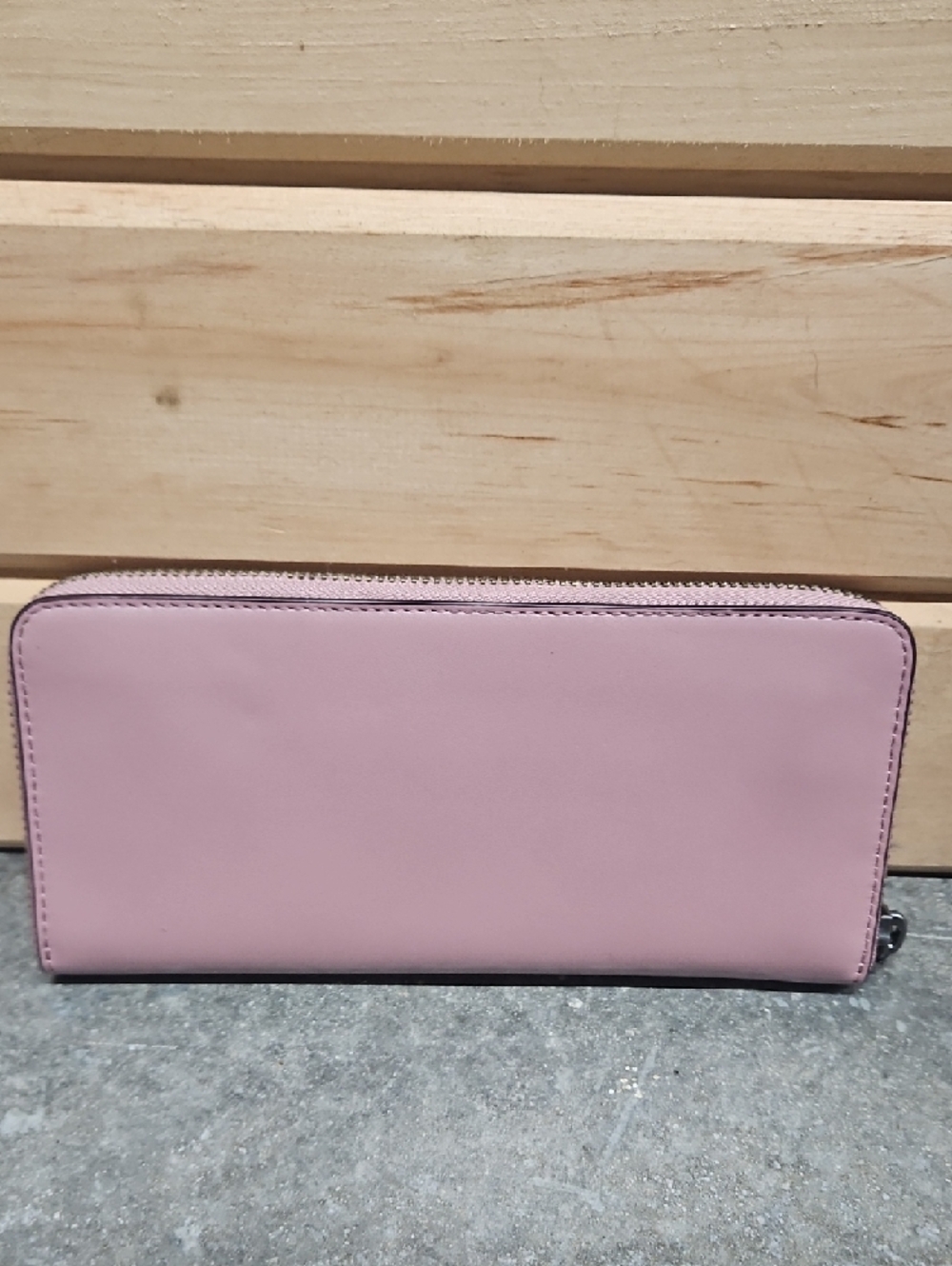 Coach Dusty Rose Zip-Around Leather Wallet - Picture 2 of 6